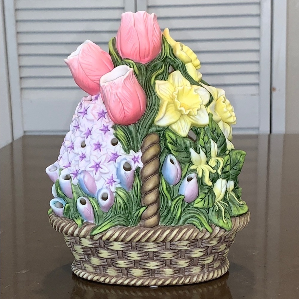 NiB PartyLite Floral Bouquet Tealight Candle Holder P7747